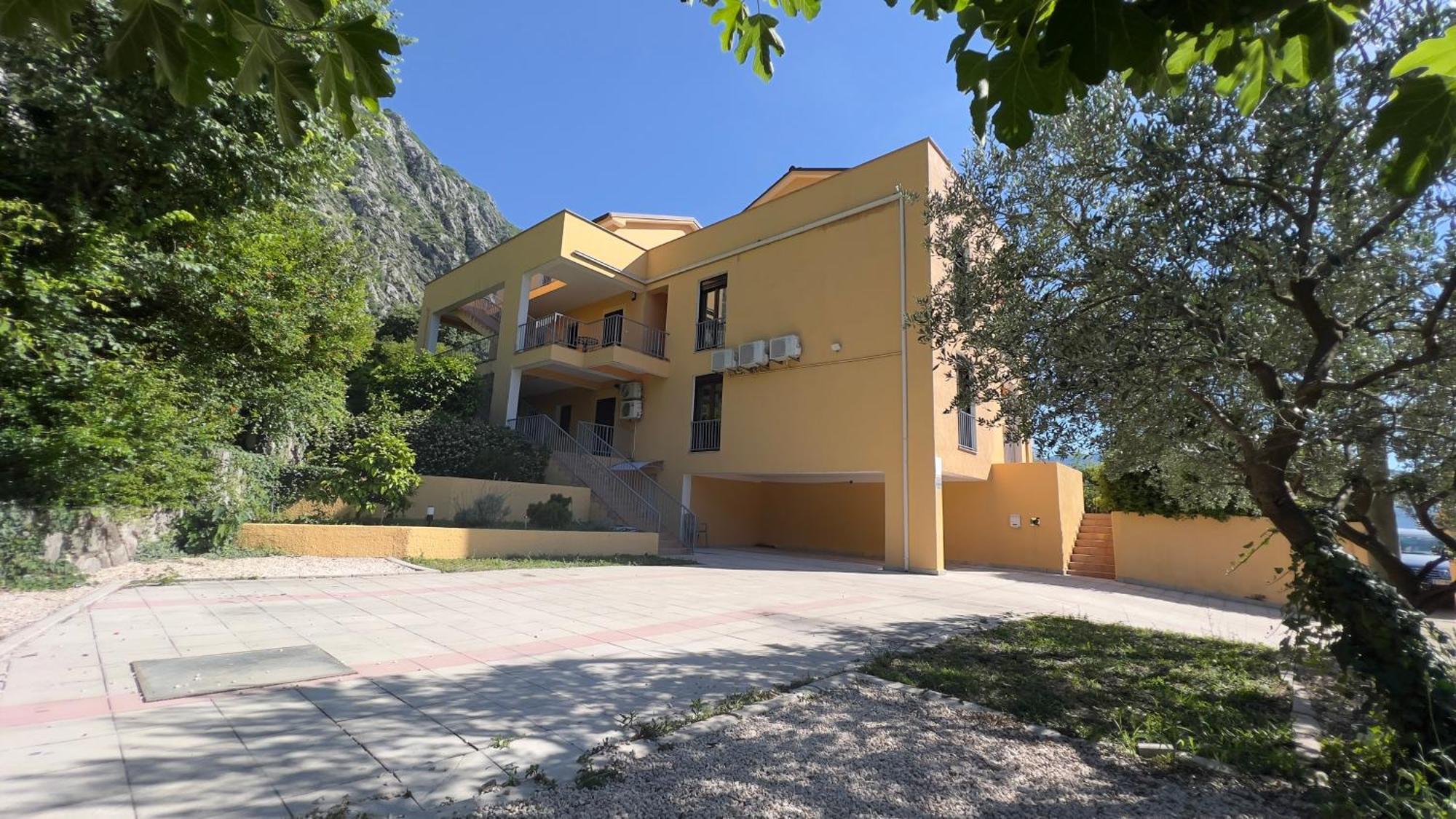 Villa Risan Apartments Εξωτερικό φωτογραφία