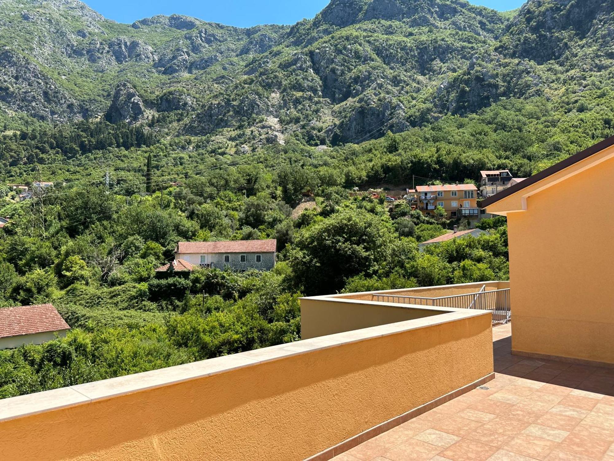 Villa Risan Apartments Εξωτερικό φωτογραφία